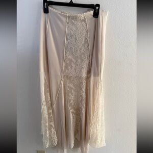 Elegant Cream Lace skirt
